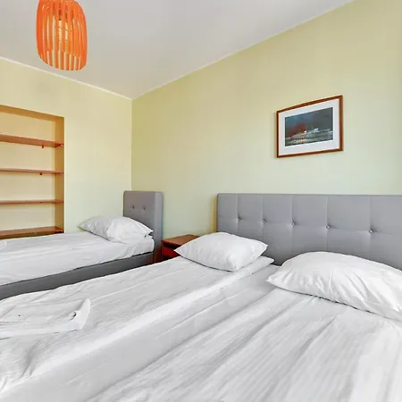 Grand - For 7 People In Lägenhet Sopot