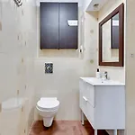 Grand - For 7 People In Apartment